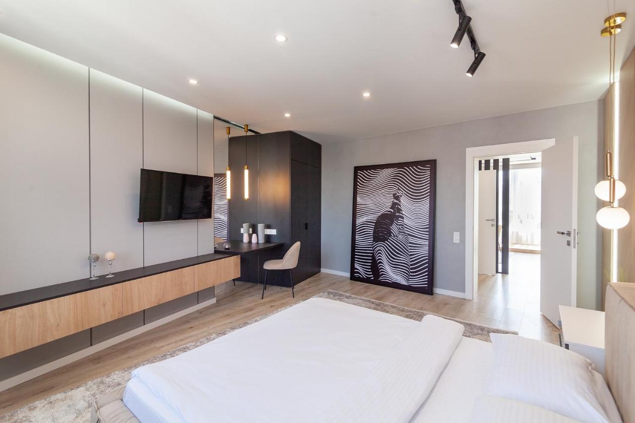 Royal Vip Jacuzzi Apart Lviv Exteriör bild