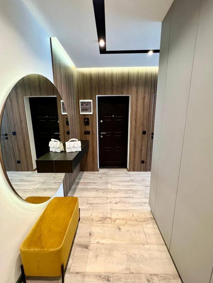 Royal Vip Jacuzzi Apart Lviv Exteriör bild