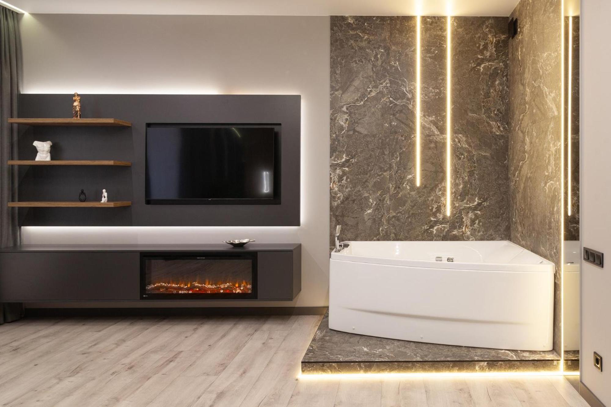 Royal Vip Jacuzzi Apart Lviv Exteriör bild